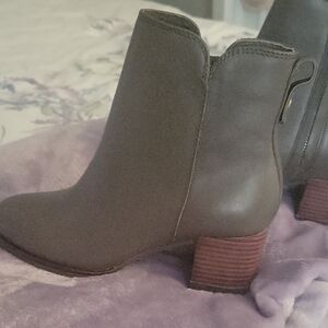 Sperry Brown Ankle Boots with Stacked Heel